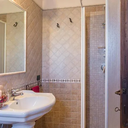 Podere Torricella 16, Emma *